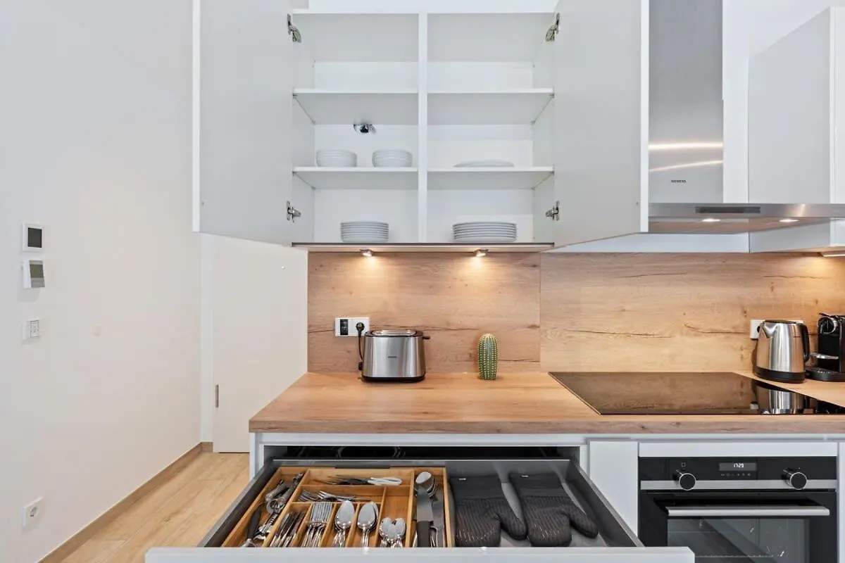 Modern 1Br Apt With Balcony Near City Center Apartment Luxembourg 0*,  Luxembourg