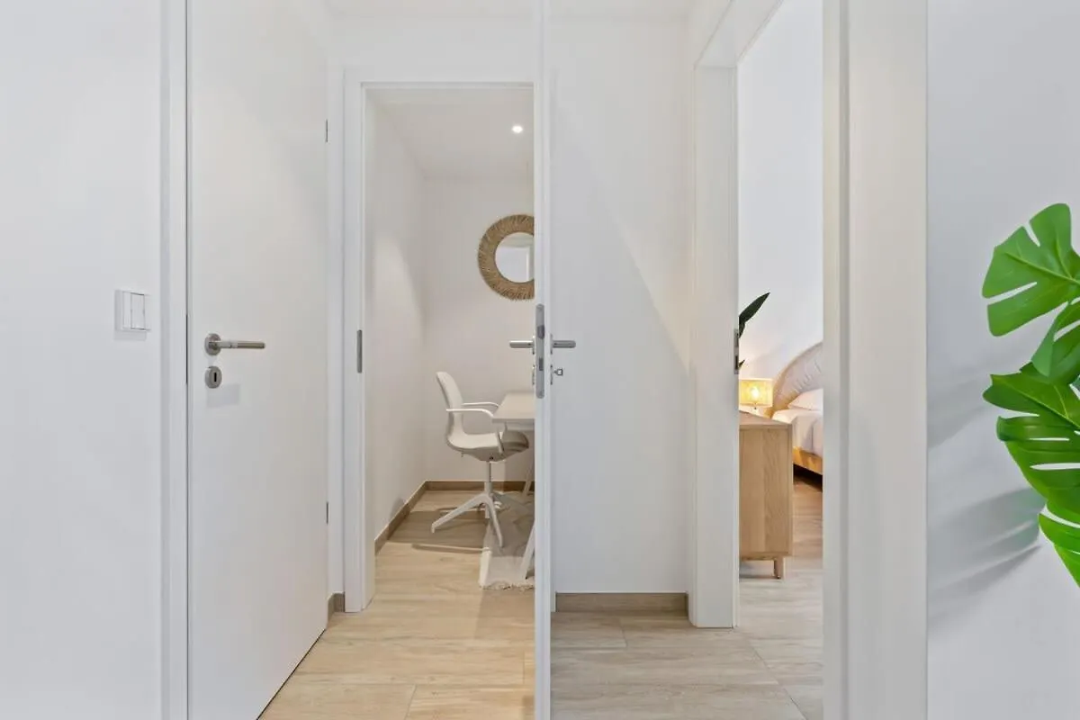 Apartament Modern 1Br Apt With Balcony Near City Center Luksemburg Luksemburg